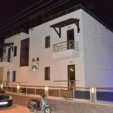 Otel Mavi Yeşil Yaşam 3*