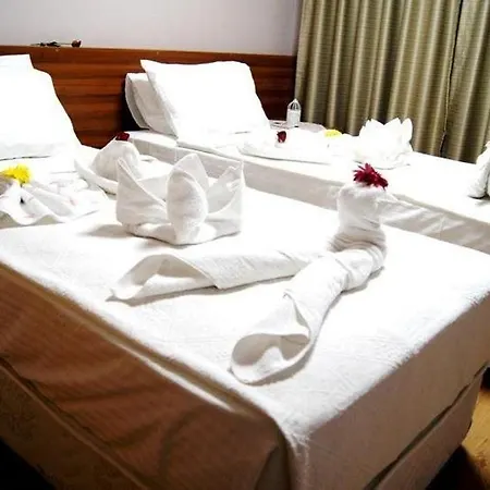 Otel Mavi Yeşil Yaşam
