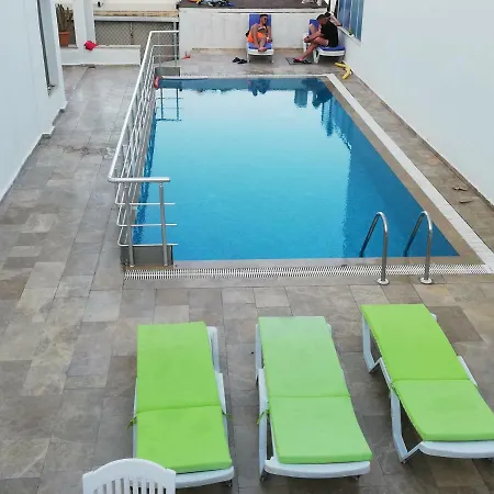 Otel Mavi Yeşil Yaşam